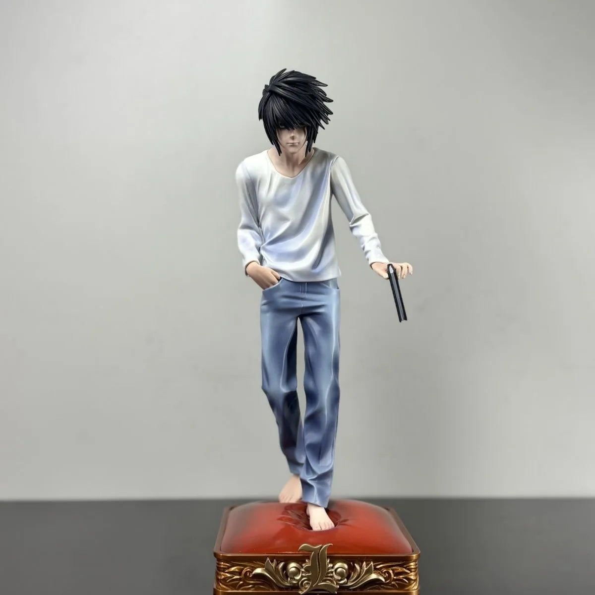 L Lawliet Standing Figure