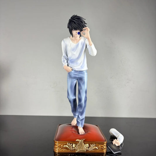 L Lawliet Standing Figure