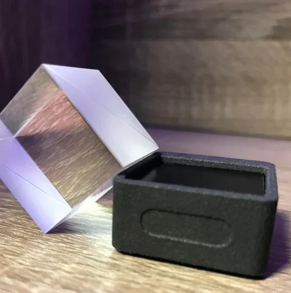Seinen Cube Display